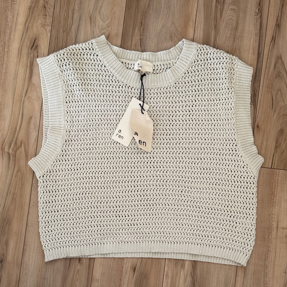 NWT a. ren Cream Knit Sleeveless Top size Medium